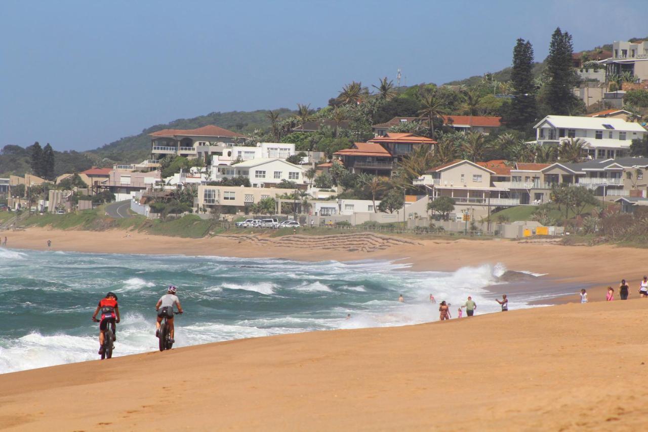 511 Umdloti Resort Beachfront 1Bed Self Catering Apartment Sea View Bagian luar foto